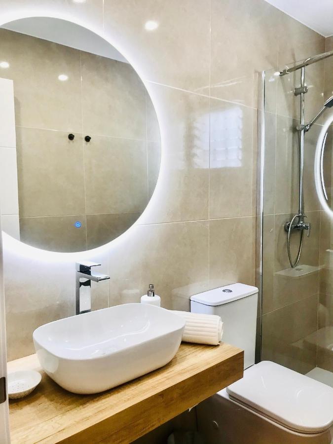 Gleaming & Well Located Apartment In Malaga Center Eksteriør bilde
