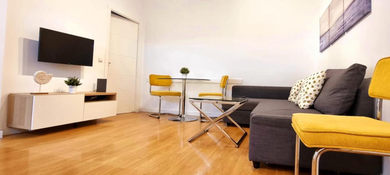 Gleaming & Well Located Apartment In Malaga Center Eksteriør bilde