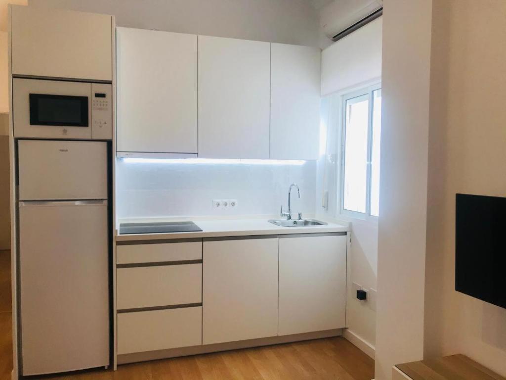 Gleaming & Well Located Apartment In Malaga Center Eksteriør bilde